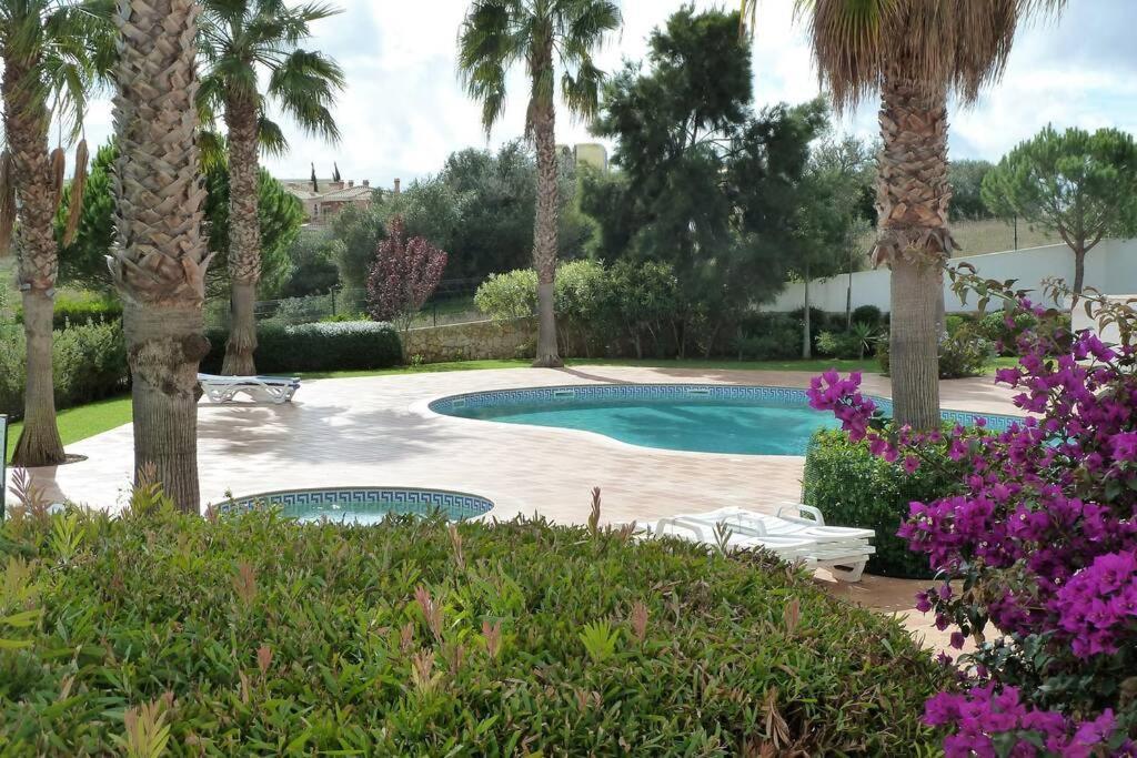 Great 2 Bedroom Apartment With Communal Pool لاغوس المظهر الخارجي الصورة