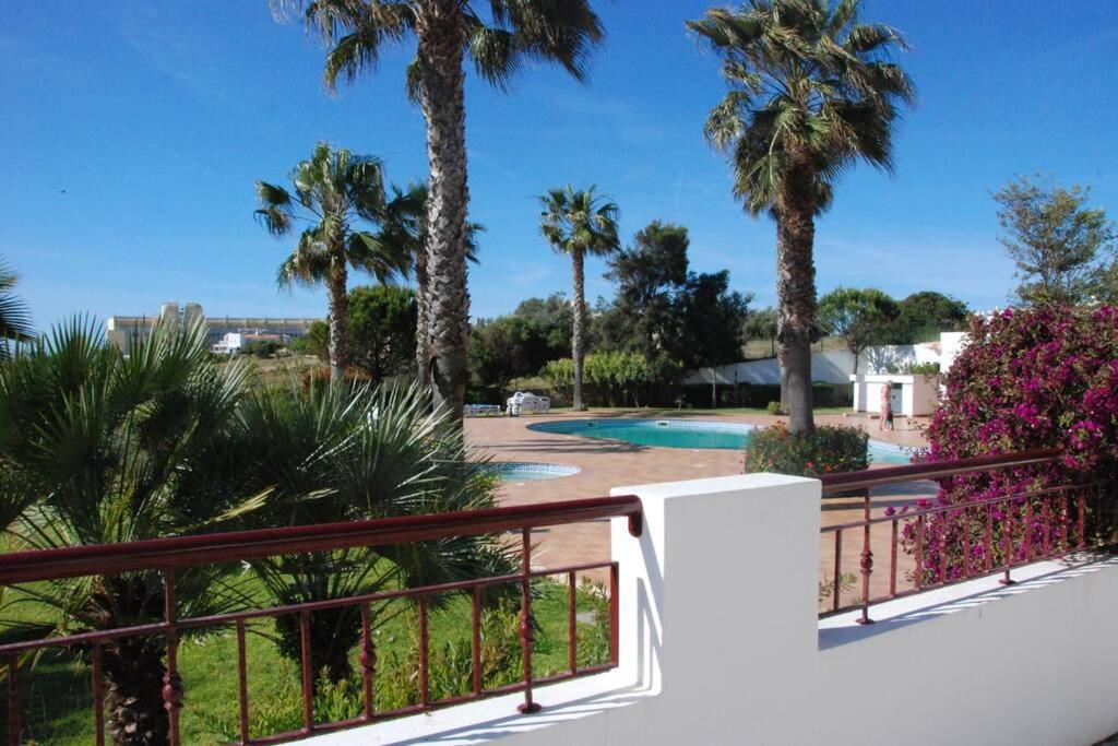 Great 2 Bedroom Apartment With Communal Pool لاغوس المظهر الخارجي الصورة