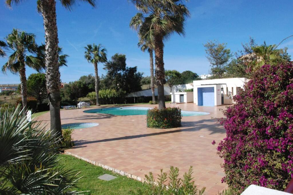 Great 2 Bedroom Apartment With Communal Pool لاغوس المظهر الخارجي الصورة